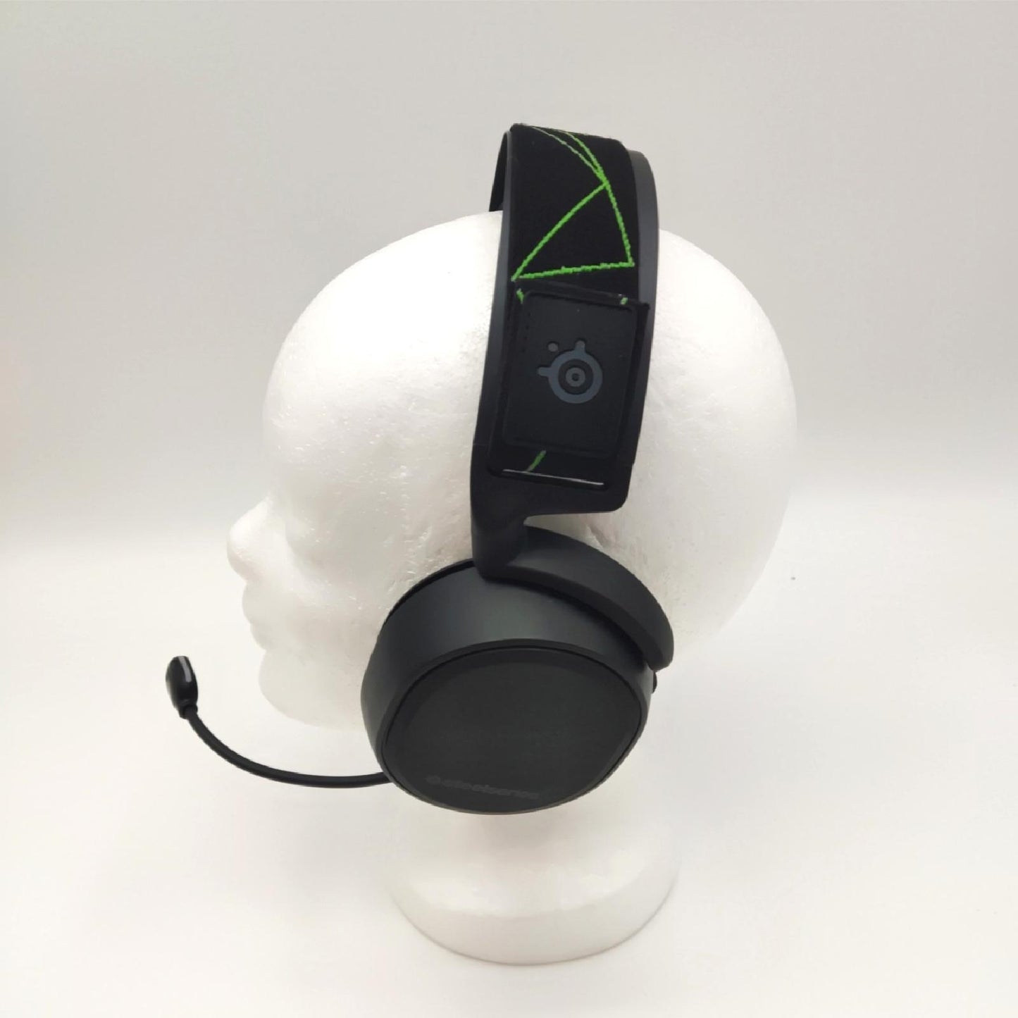 SteelSeries Arctis 9x Eingebaute Xbox Wireless und Bluetooth Gebrauchsspuren ohne Ohr