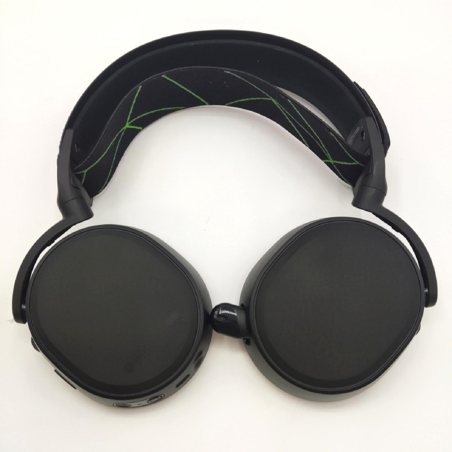 SteelSeries Arctis 9x Eingebaute Xbox Wireless und Bluetooth Gebrauchsspuren ohne Ohr