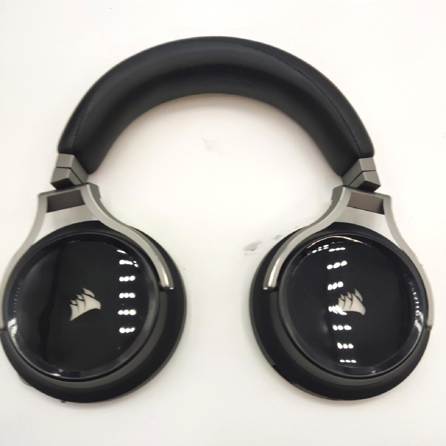 Corsair Virtuoso RGB Wireless Gaming Headset 7 1 Surround Gebrauchsspuren ohne Ohrpol