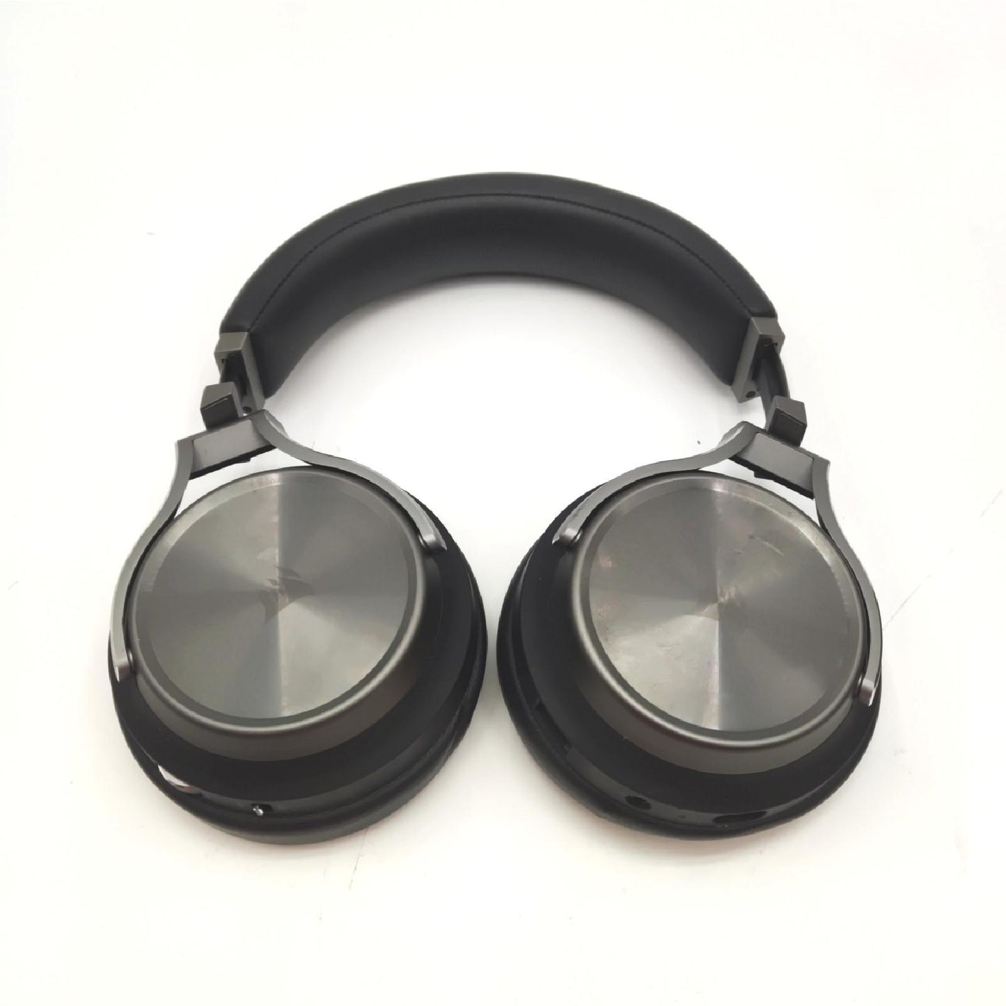 Corsair VirtuoSo RGB Wireless SE High-Fidelity-Gaming-Headset Kopfhörer