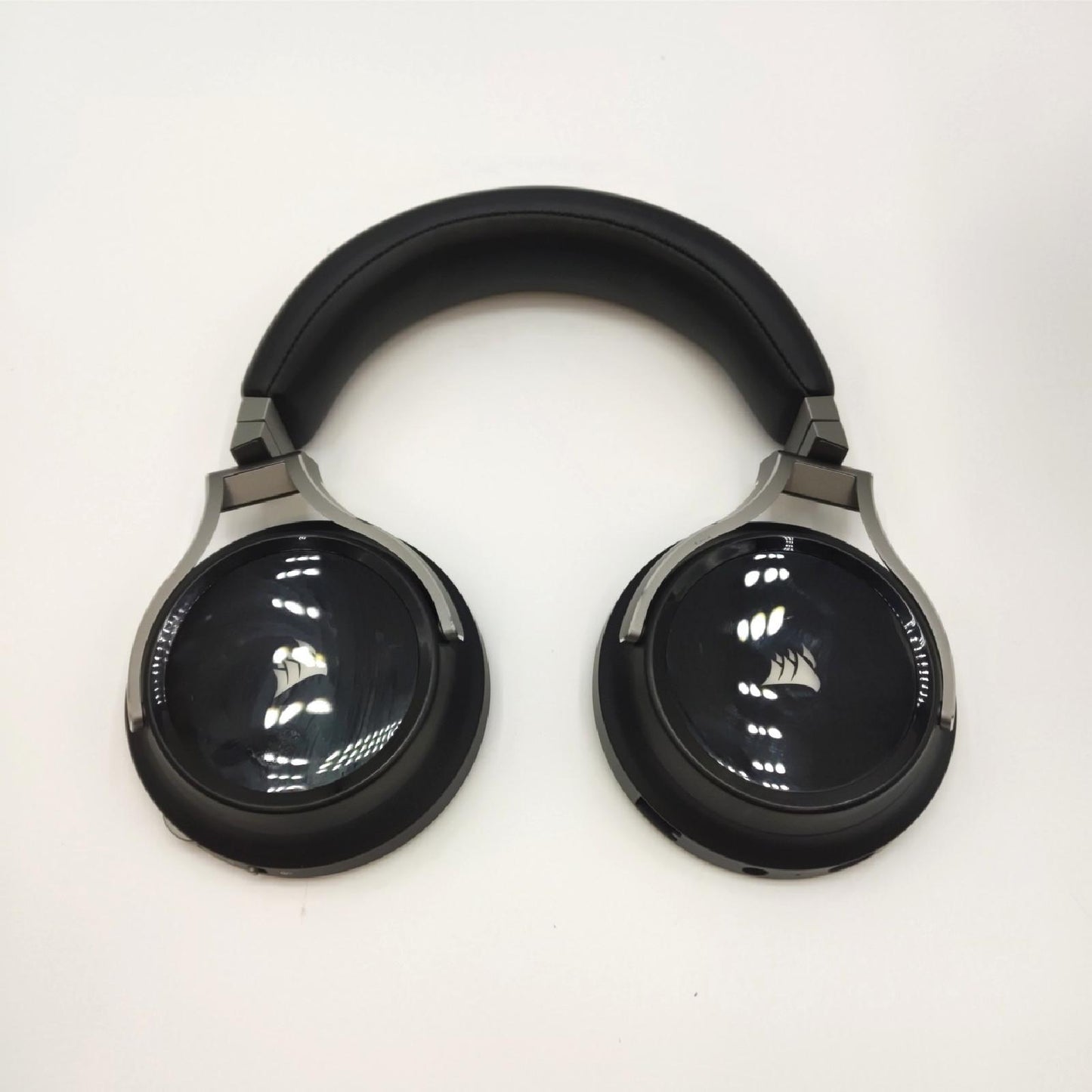 Corsair Virtuoso RGB Wireless High Fidelity Gaming Headset 7 1 mit Gebrauchsspuren ohne