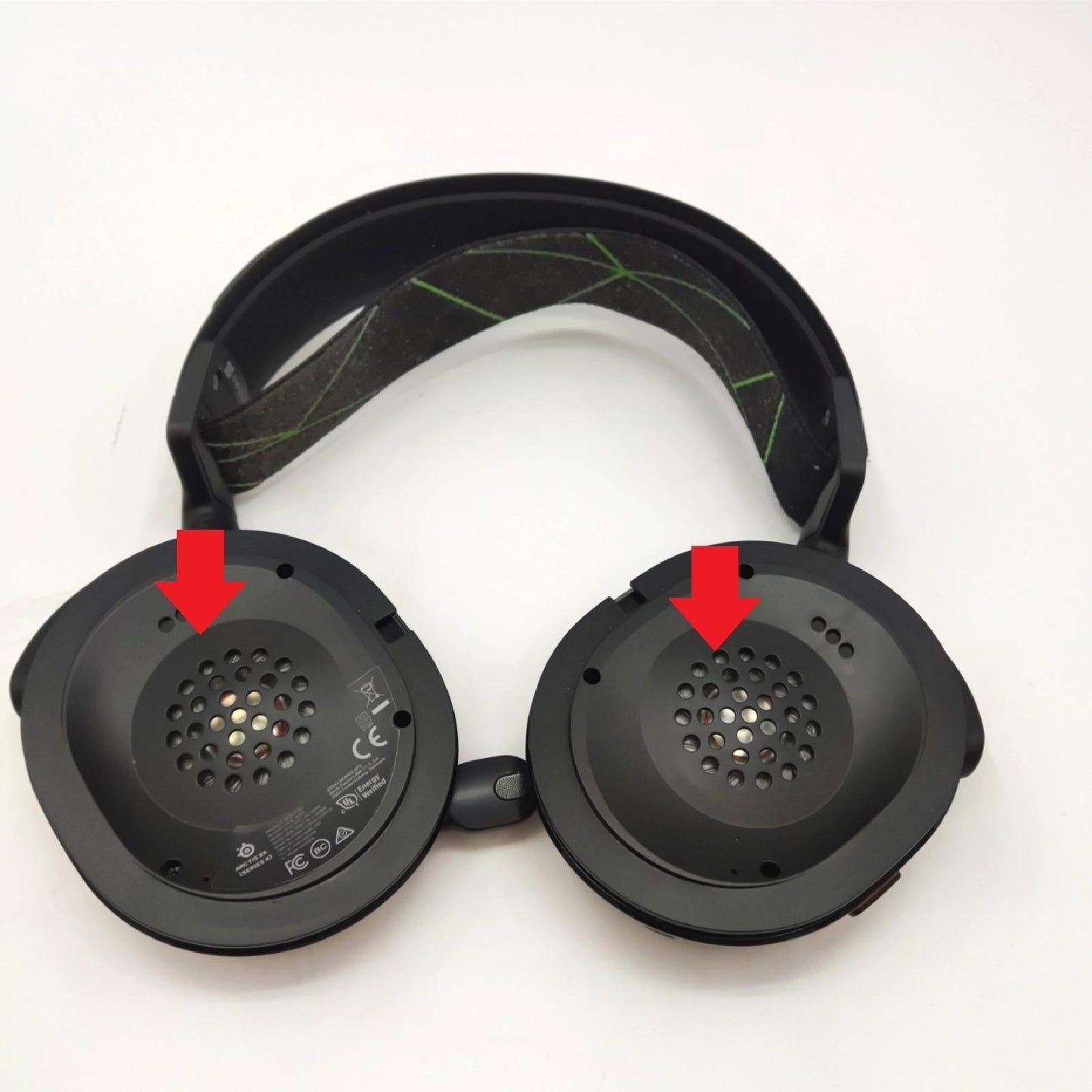 SteelSeries Arctis 9x Eingebaute Xbox Wireless Bluetooth Gebrauchsspuren Ohne Ohrpol