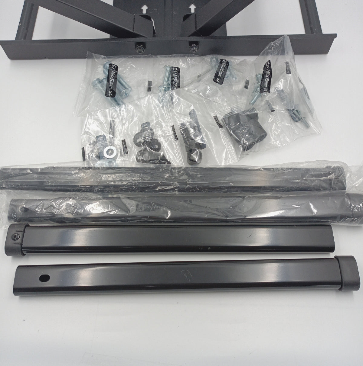 Perlegear TV Wandhalterung schwenkbar neigbar 37 84 Zoll mont