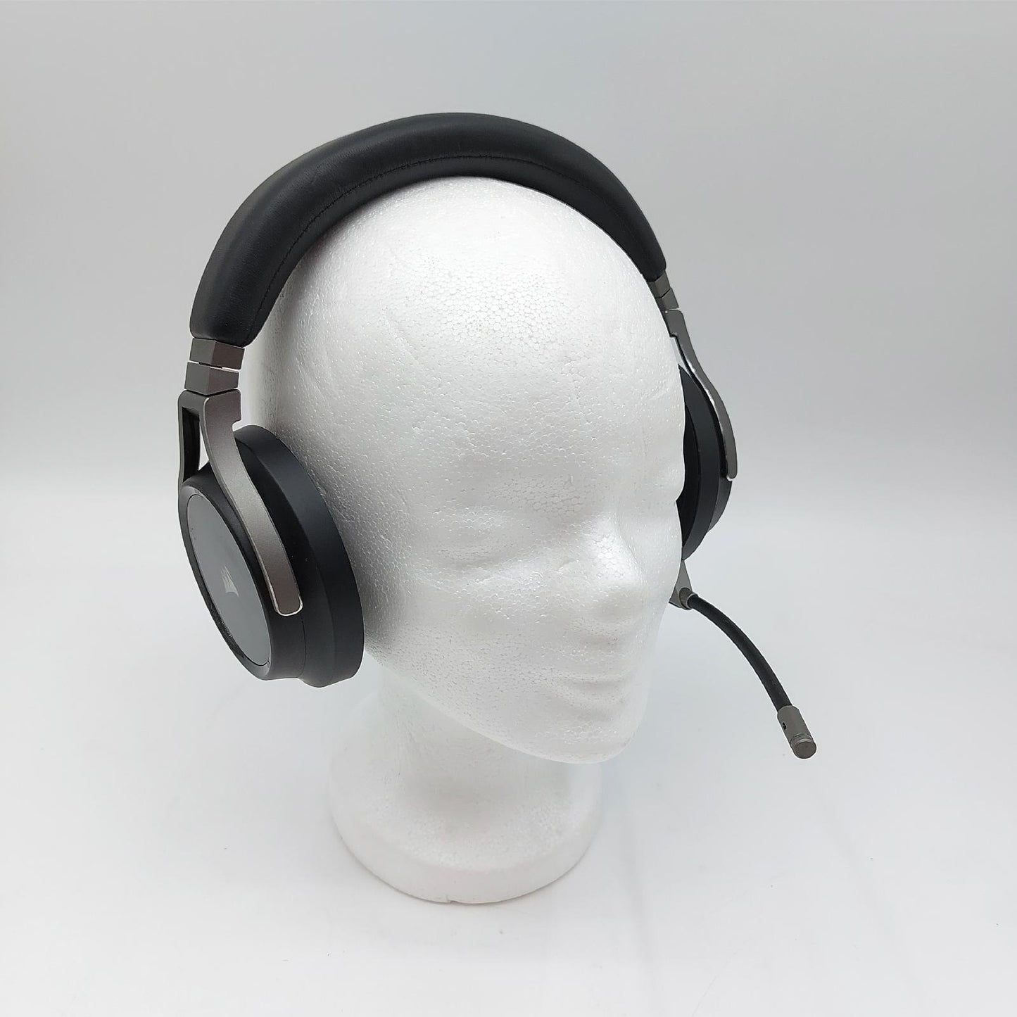 Corsair Virtuoso RGB Wireless High Fidelity Gaming Headset 7 1 mit leichten Gebrauchssp