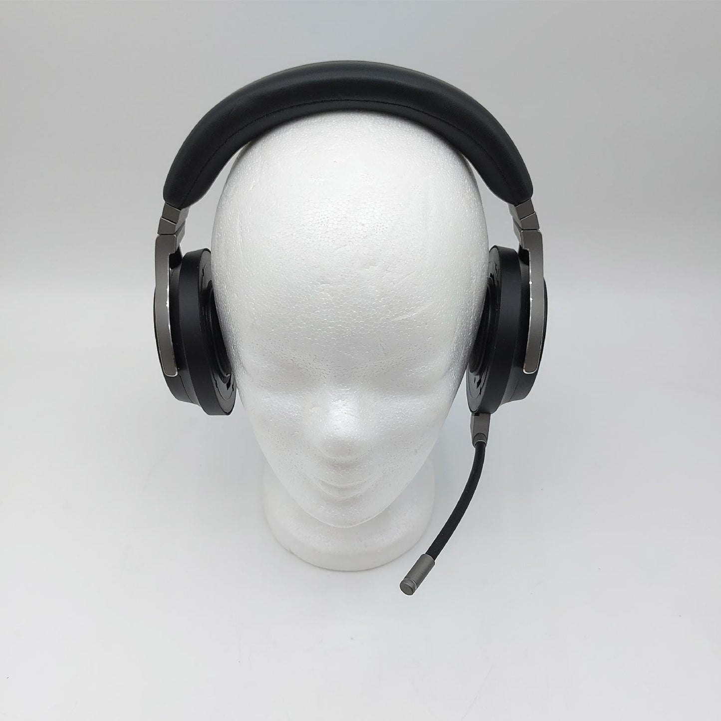 Corsair Virtuoso RGB Wireless High Fidelity Gaming Headset 7 1 mit leichten Gebrauchssp