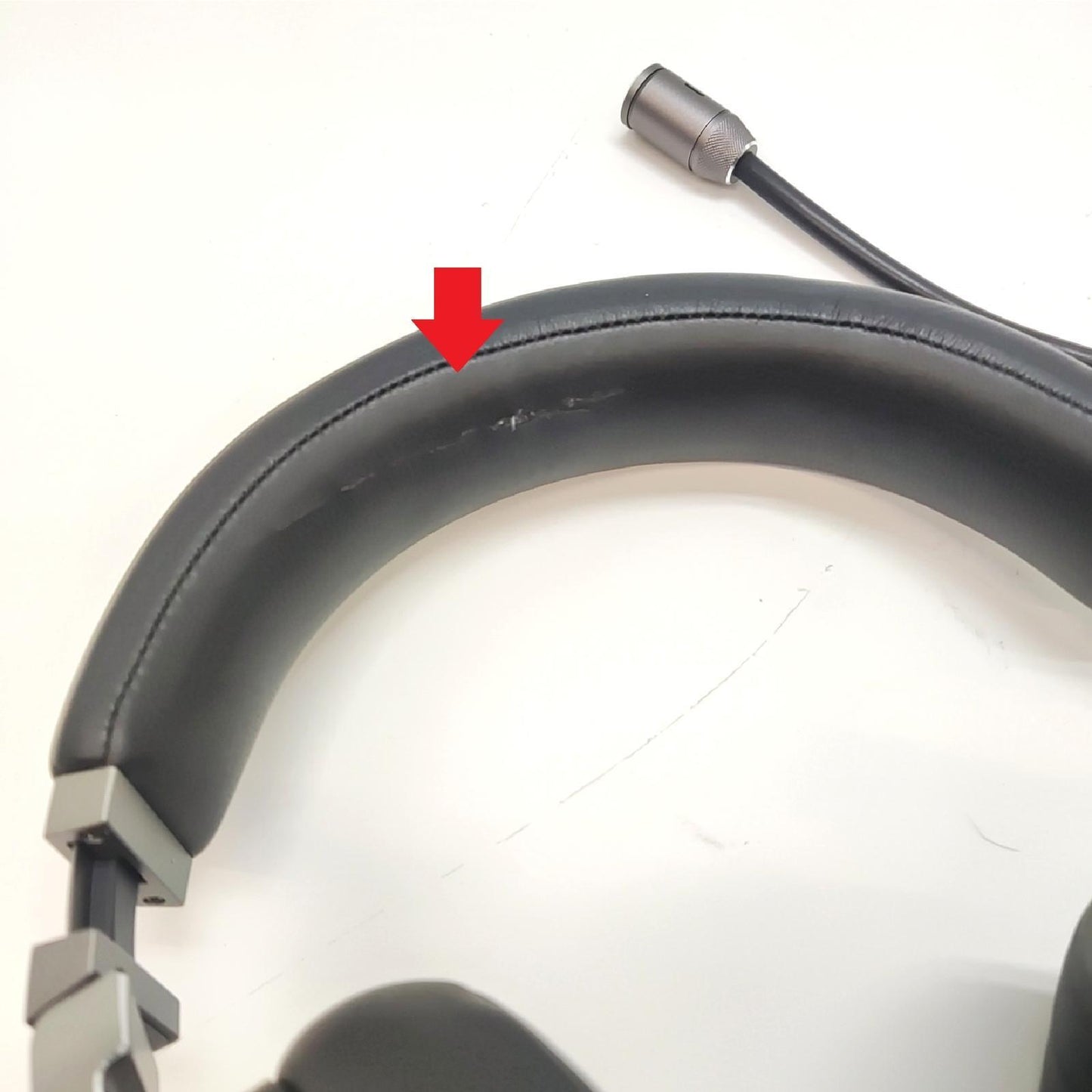 Corsair Virtuoso RGB Wireless SE Gaming Headset ohne Dongle Ladekabel Defekt Leder Besch