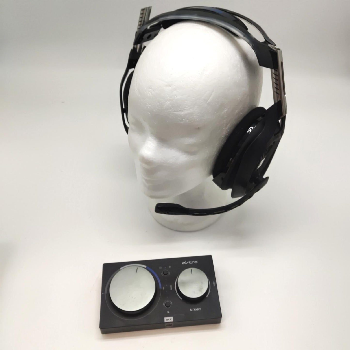 ASTRO Gaming A40 TR+MixAmp Pro stark verschmutzt Mikrofon ohne Funktion Defekt