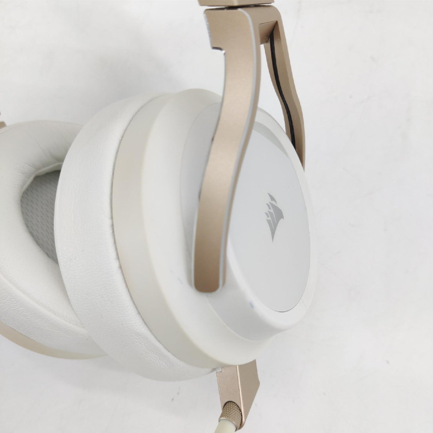 CORSAIR VIRTUOSO RGB WIRELESS High Fidelity Gaming Headset   7.1 Surround Sound