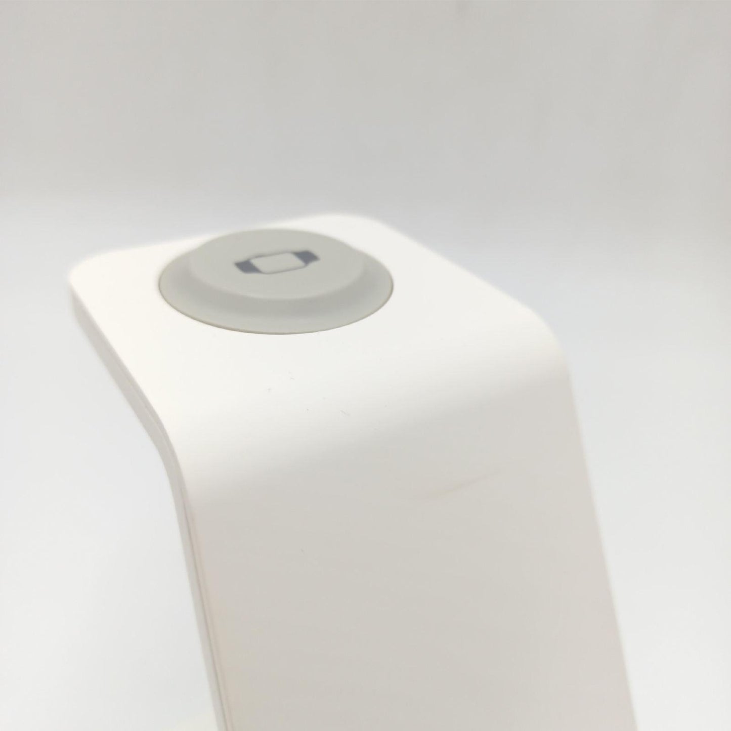 Caricatore Wireless 3in1 Ladebasis iPhone Apple Watch Airpods gebraucht ohne Kabel Netz