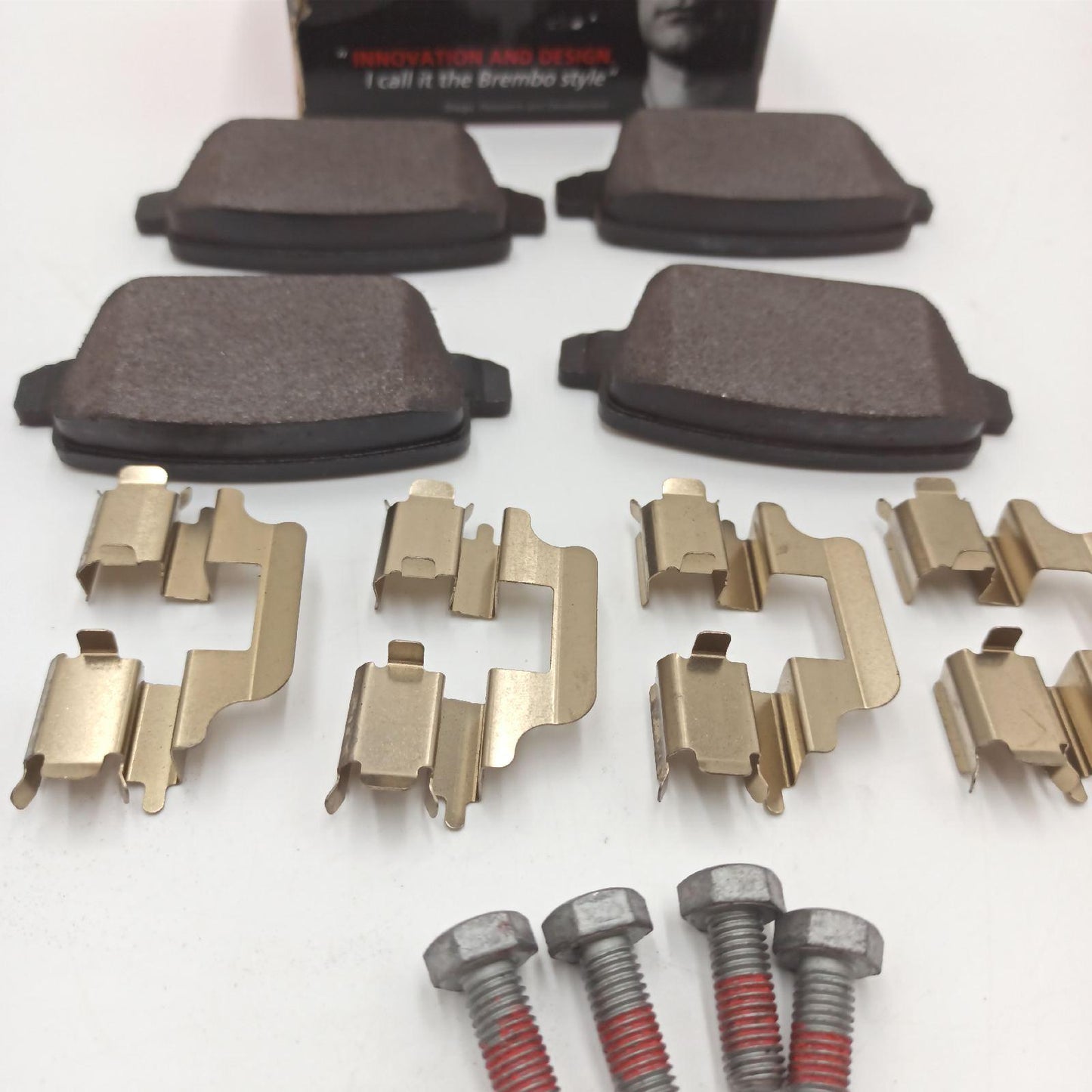 Brembo Hinterradbremsbelag Bremsen Verschleißteile P 24