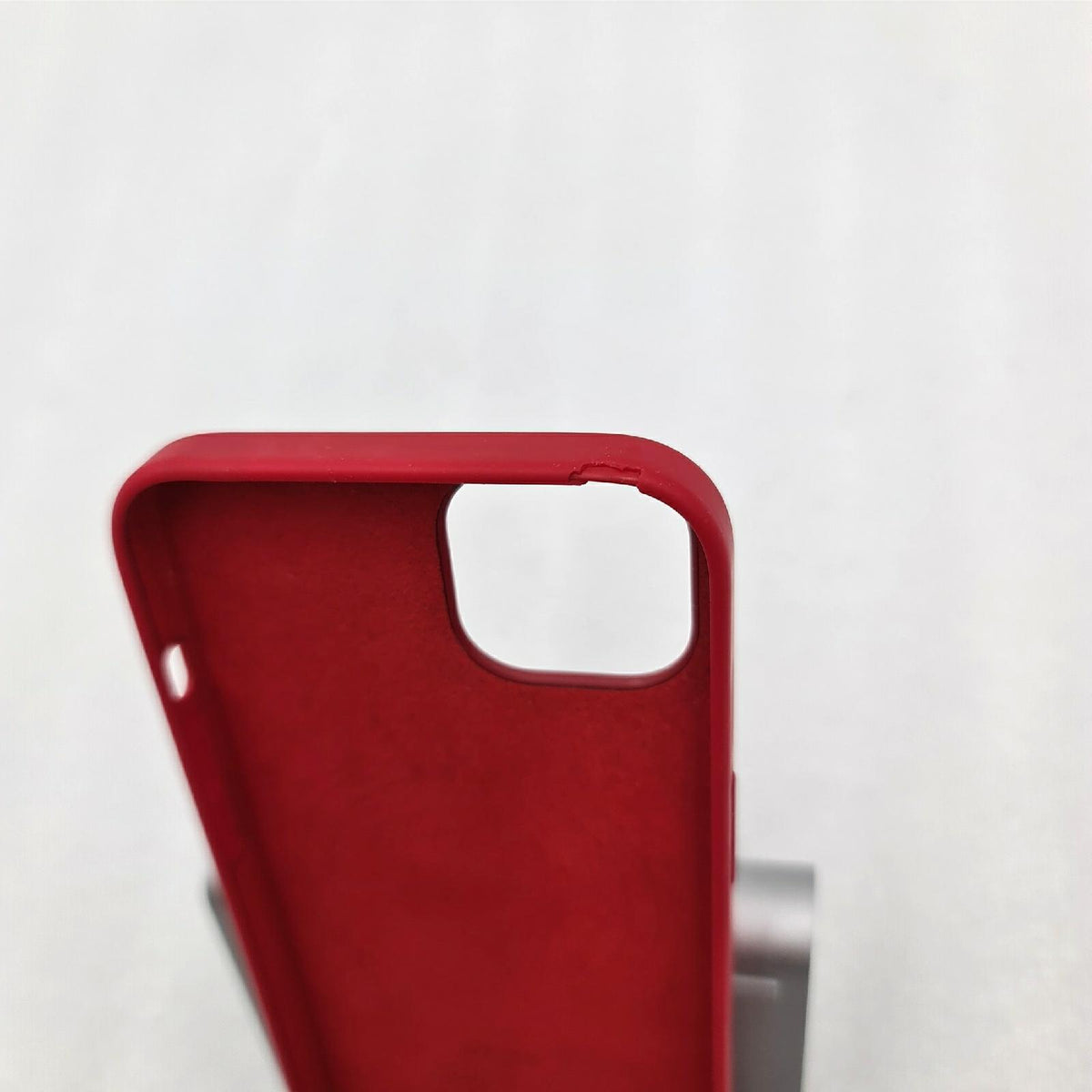 Apple Silikon Case mit MagSafe für iPhone 13 - Product RED