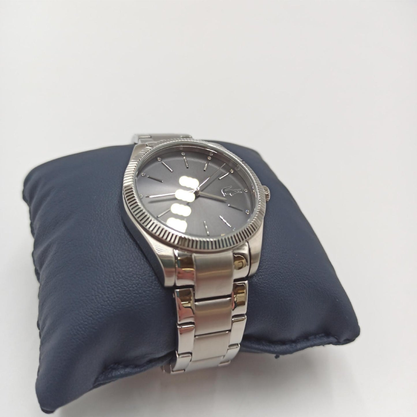 Lacoste Analog Quarzuhr für Damen mit Silbernes Edelstahlarmband - 2001081
