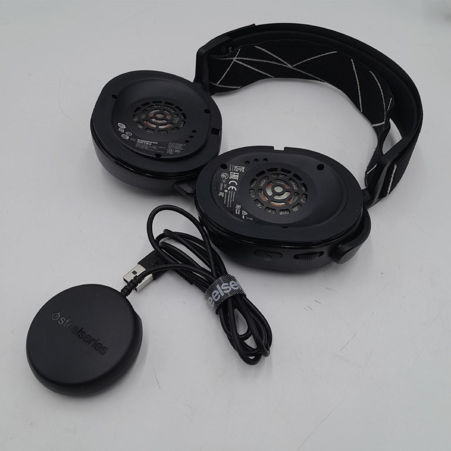 SteelSeries Arctis 9  Dual Wireless Gaming Headset  Verlustless 24 GHz  - Defekt