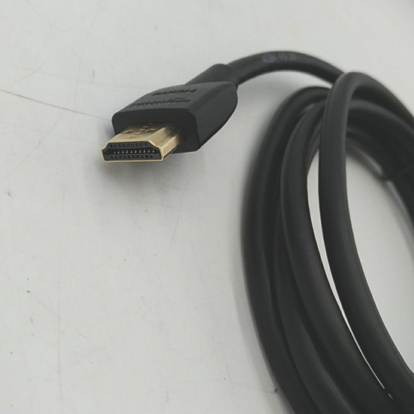 Amazon Basics Kabel Verbindungstechnik Mini HDMI auf HDMI 1 8 Meter Schwarz HDMI Anschluss