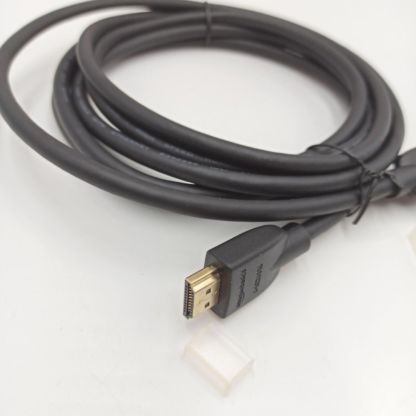 Amazon Basics 4K-HDMI-Kabel, 3 m, 18 Gbit/s Highspeed mit Ethernet, 4K@60Hz, 2160p, Schwarz