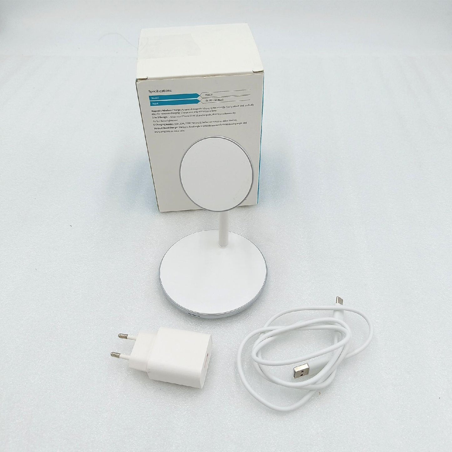 3 in 1 Kabellos Ladestation,Induktive Ladestation,15W Wireless Charger Kompatibel mit Mag Safe Ladegerät für iPhone 16 15 14 Pro Max/Plus,iWatch Ultra/8/7/SE/6/5/4,AirPods