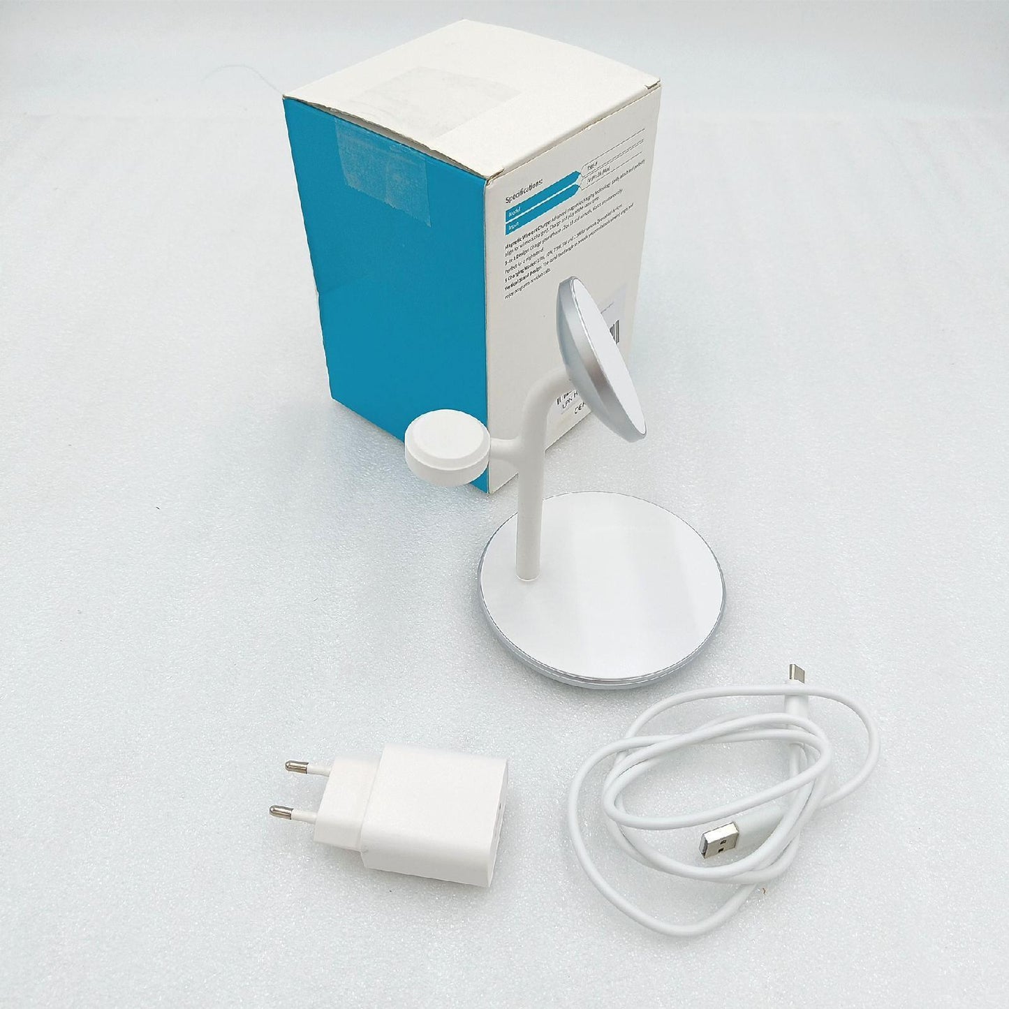 3 in 1 Kabellos Ladestation,Induktive Ladestation,15W Wireless Charger Kompatibel mit Mag Safe Ladegerät für iPhone 16 15 14 Pro Max/Plus,iWatch Ultra/8/7/SE/6/5/4,AirPods