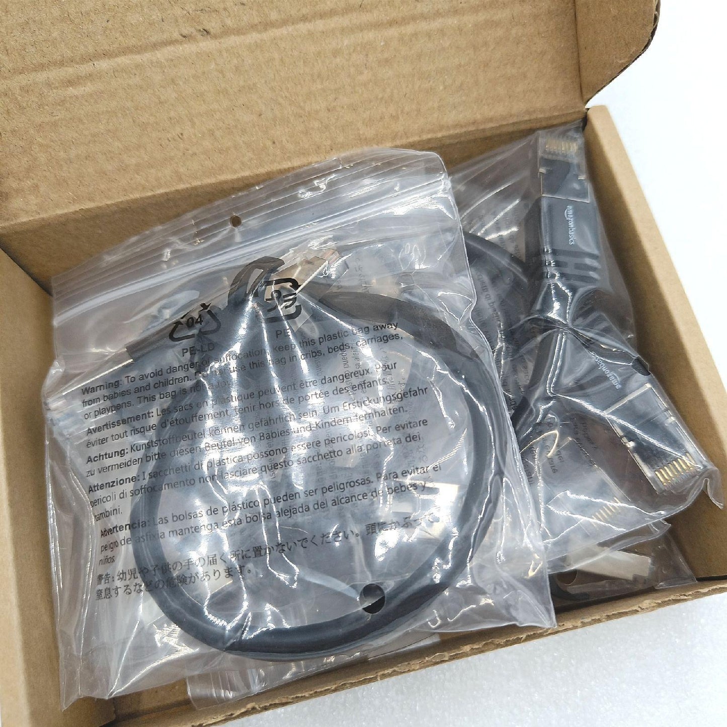 Amazon Basics Patchkabel Netzwerkzubehor High Speed Cat7 Gigabit Ethernet Schwarz 03 Meter