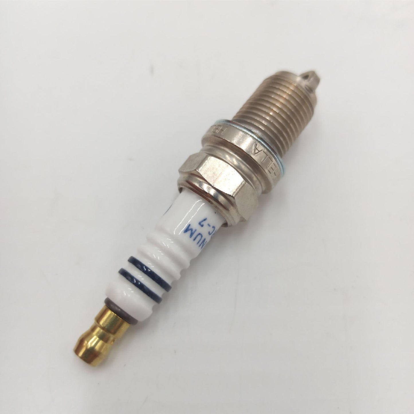 Hella Zündkerze Platinum PM8RC 7 16mm SW 19mm Autoteile Ersatzteil Kfz Kraftstoffsystem