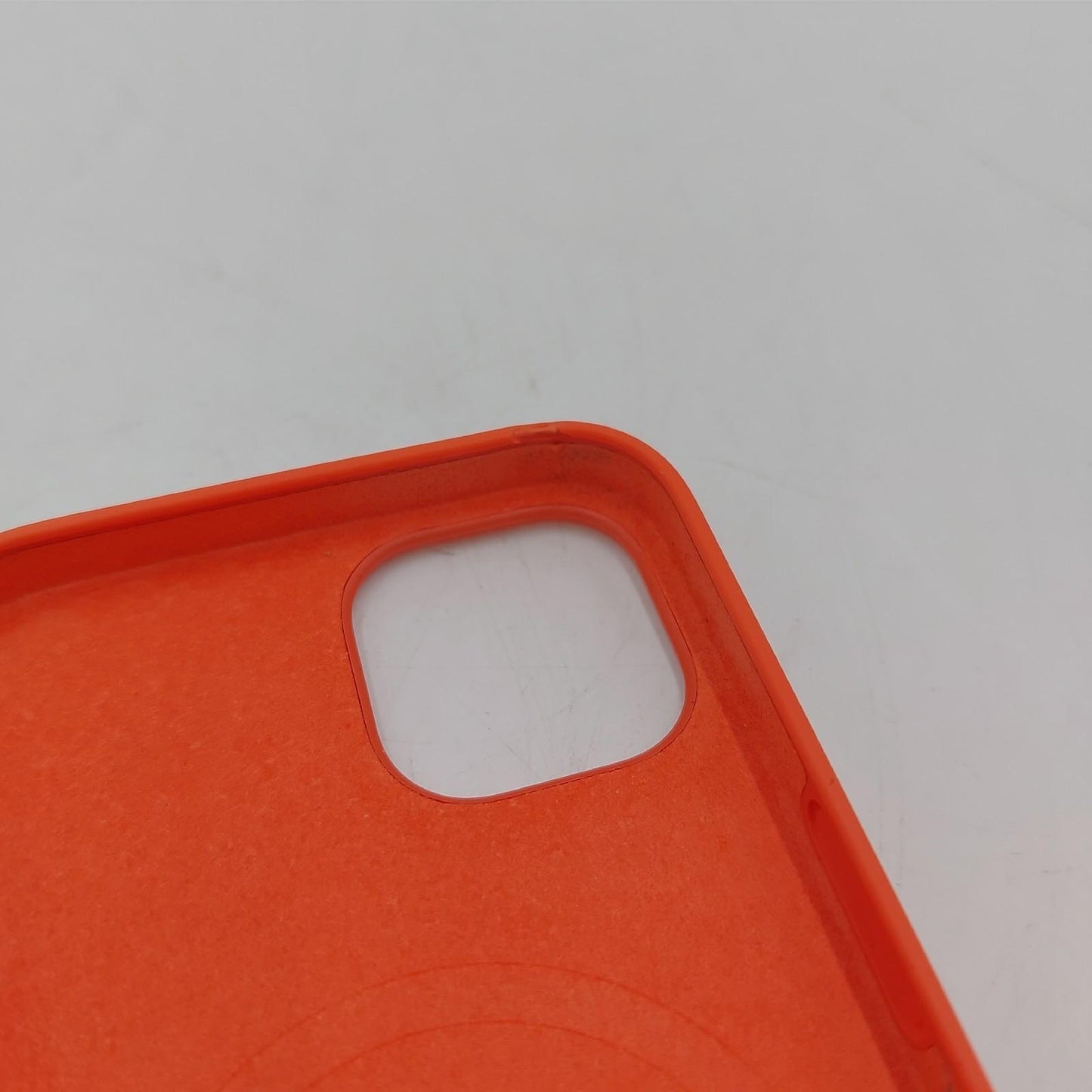 Apple Silikon Case Handyhülle Zubehör iPhone 13 MagSafe kompatibel Schutzhülle