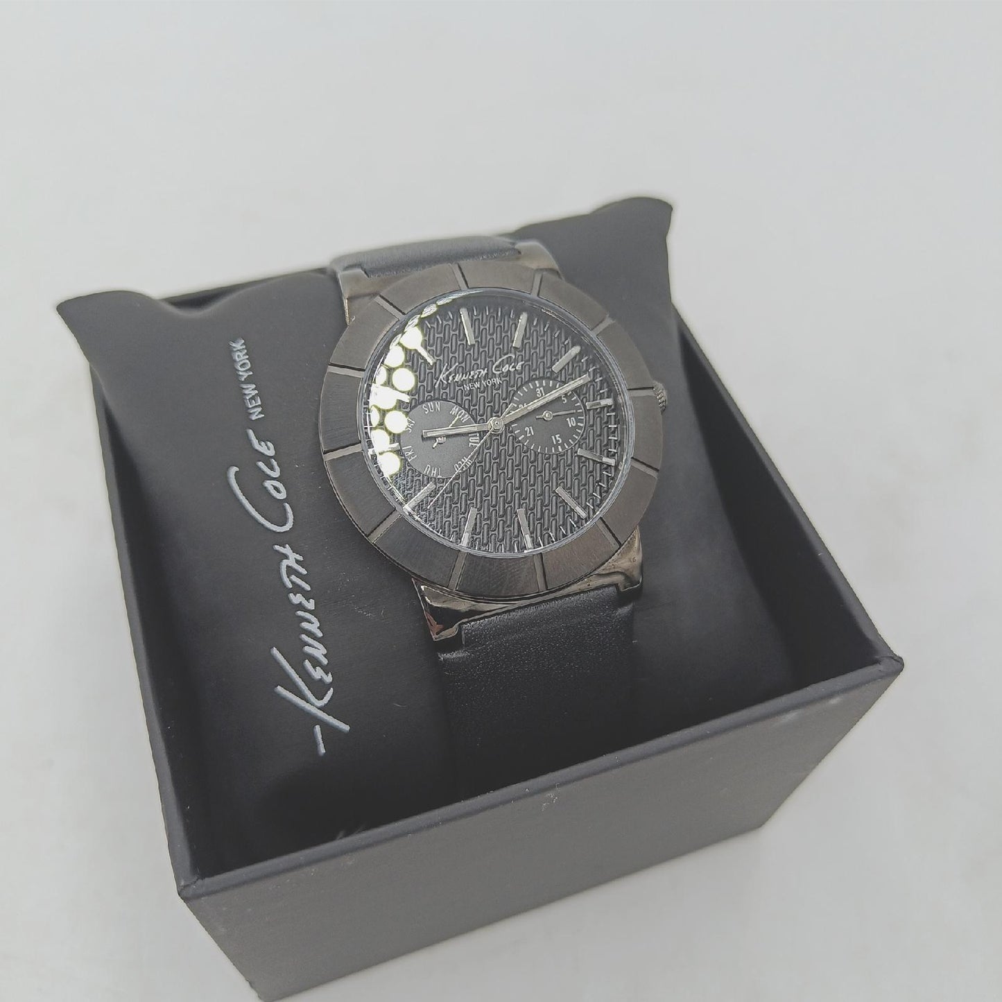 Kenneth Cole Herrenuhr Armbanduhren Uhren IKC1929 elegant stilvoll modern