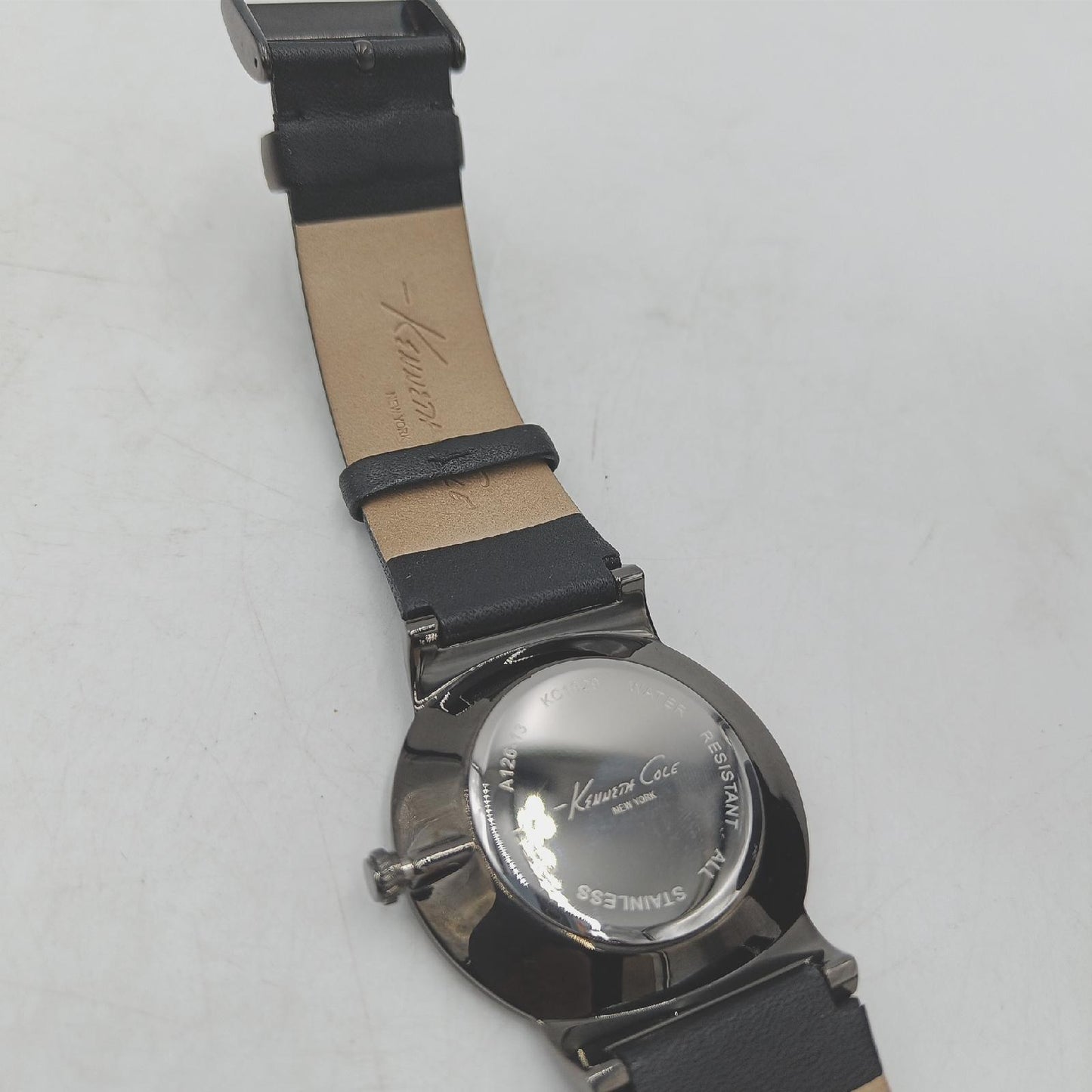 Kenneth Cole Herrenuhr Armbanduhren Uhren IKC1929 elegant stilvoll modern