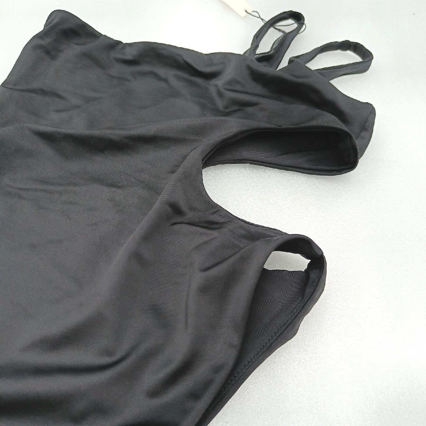 Iris Lilly Badeanzug Damenbekleidung Schwarz S Einseitig Cutout Design Schwim