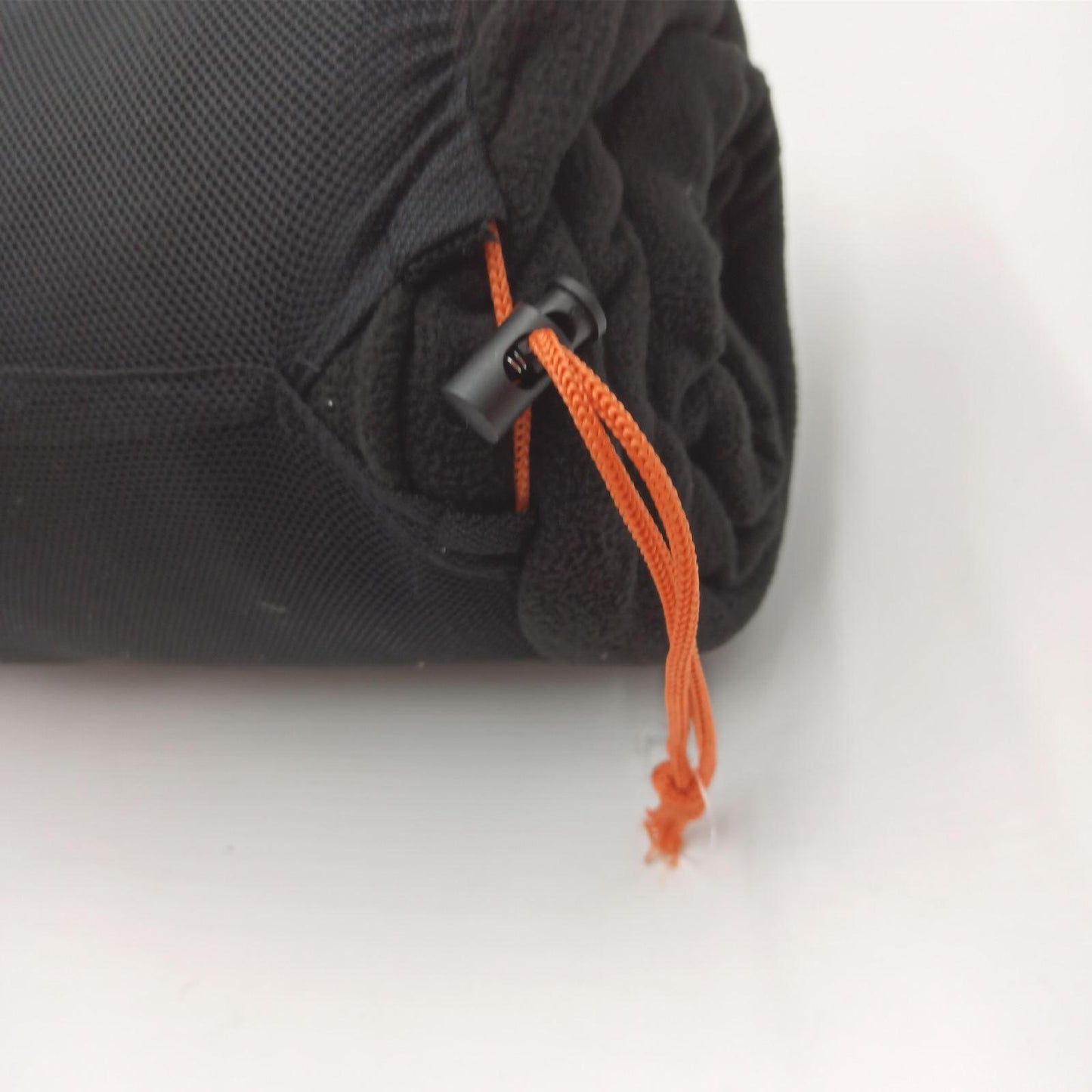 Milestone Camping Flee Schlafsackeinsatz Schwarz Sack eingerissen