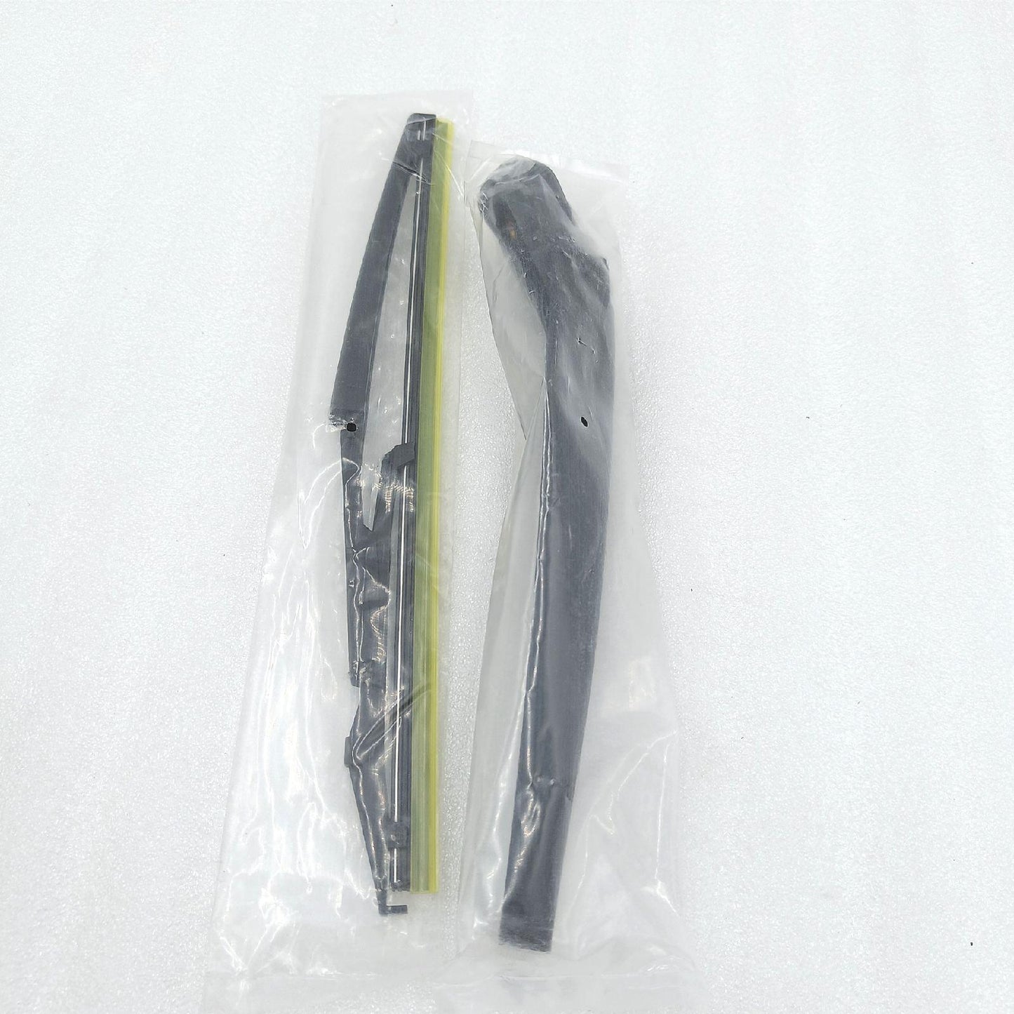 TarosTrade Scheibenwischerarm Set Auto Ersatzteil 244 0197 N 825