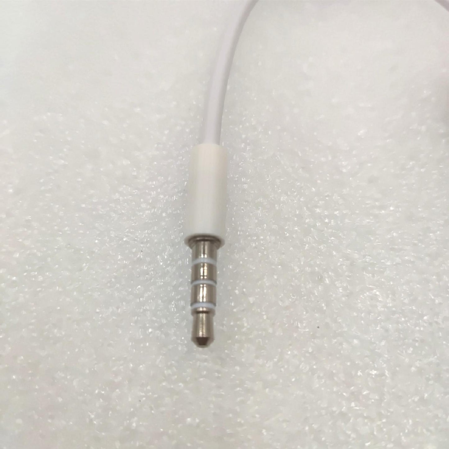 Oxsubor TM USB Weiblich zu DC 3.5mm männliches Auto AUX Adapter Fahrzeug Elektronik Music Sync Adapter
