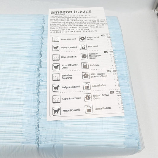 Amazon Basics Trainingspads für Hunde und Welpen, auslaufsicheres 5-lagiges Design mit schnell trocknender Oberfläche, Normal (150Stück), Blau, 56 x 56 cm
