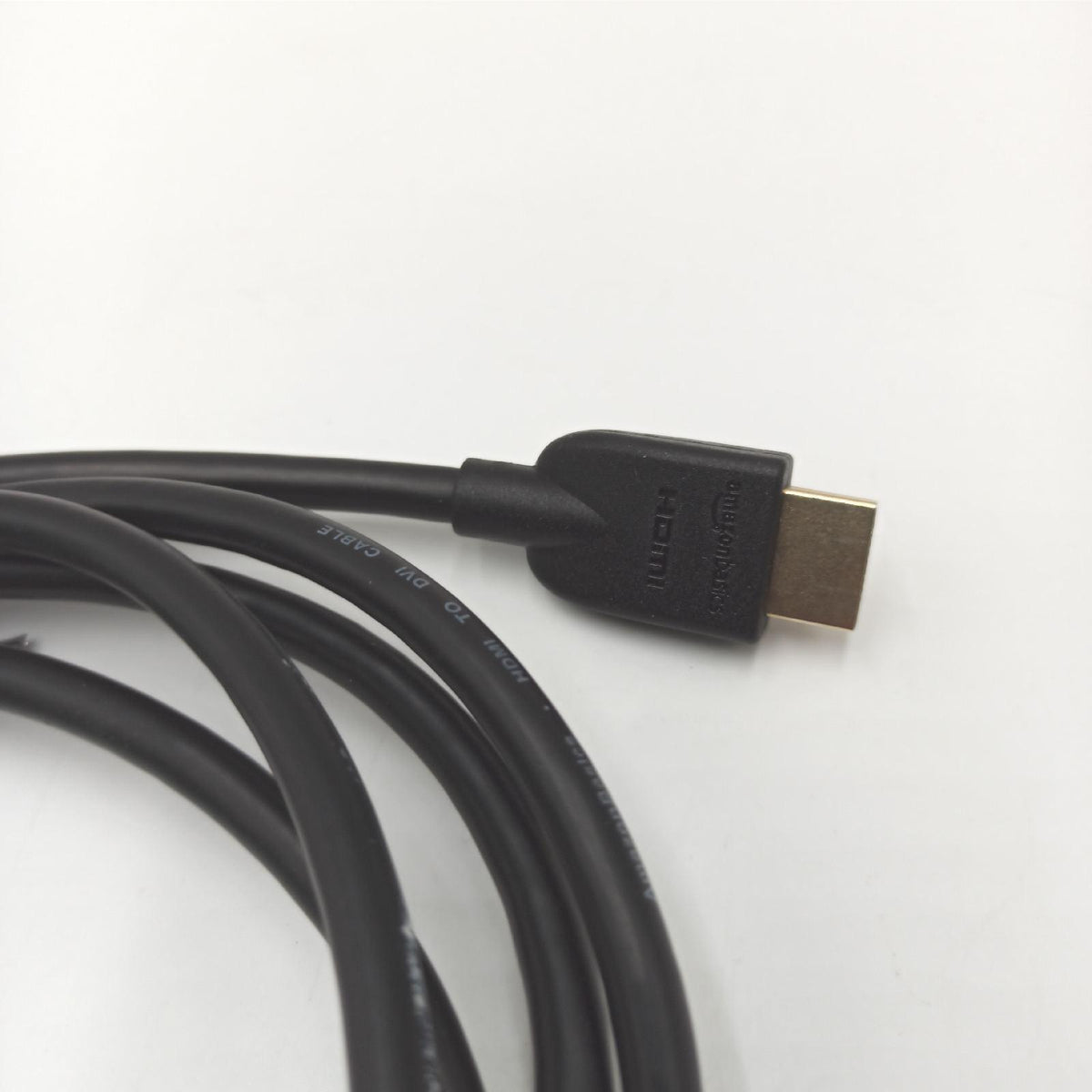 Amazon Basics HDMI zu DVI Adapterkabel 183 Meter bidirektional vergoldet 1080P Schwarz
