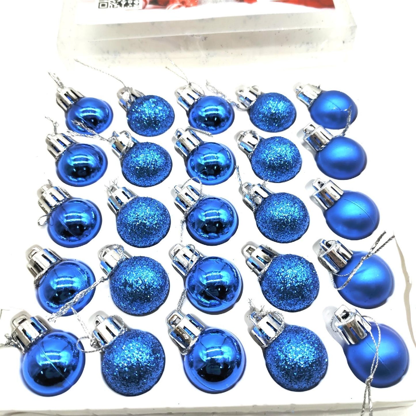 Christmas Concepts® Packung mit 25 Glänzend, Matt & Glitter Mini Weihnachtsbaum-Flitter (Blue)