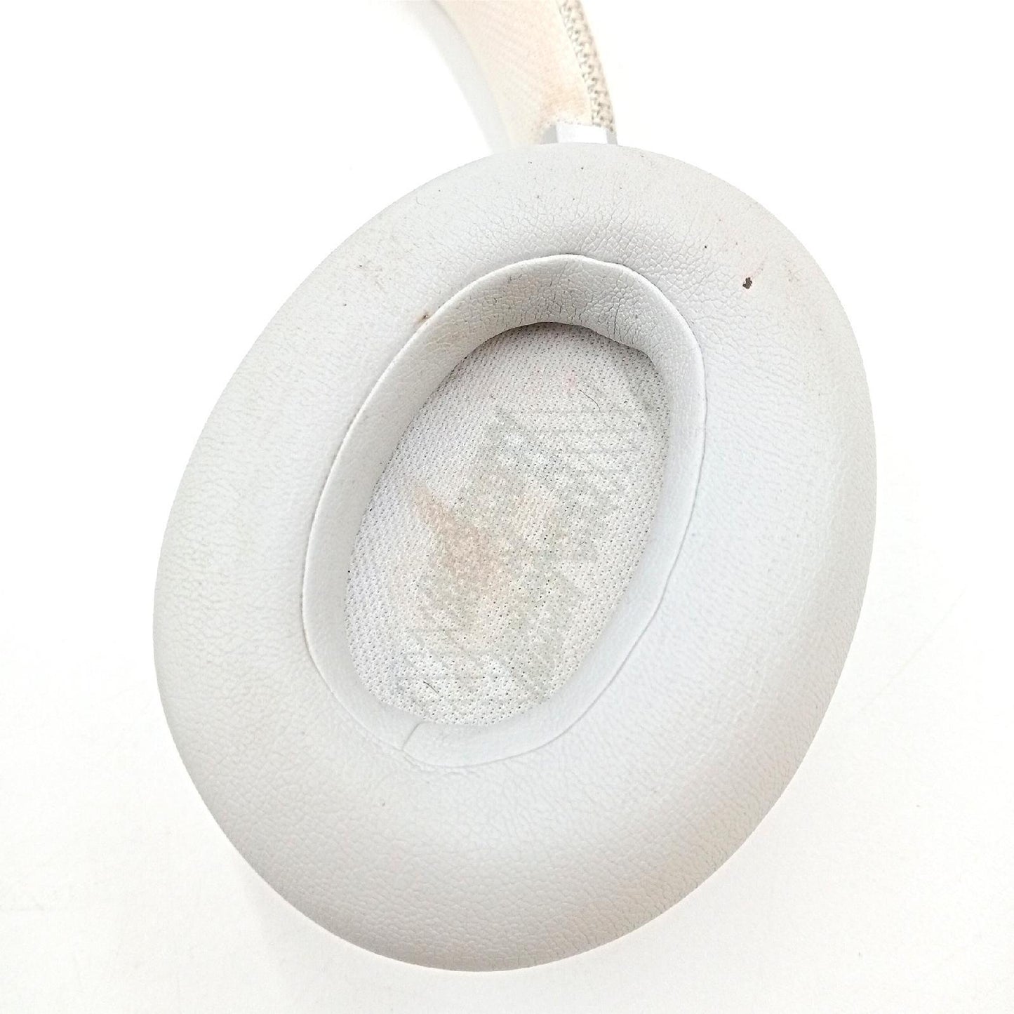 JBL Live 660 NC kabelloser Over Ear Bluetooth Kopfhörer Weiß ohne Funktion