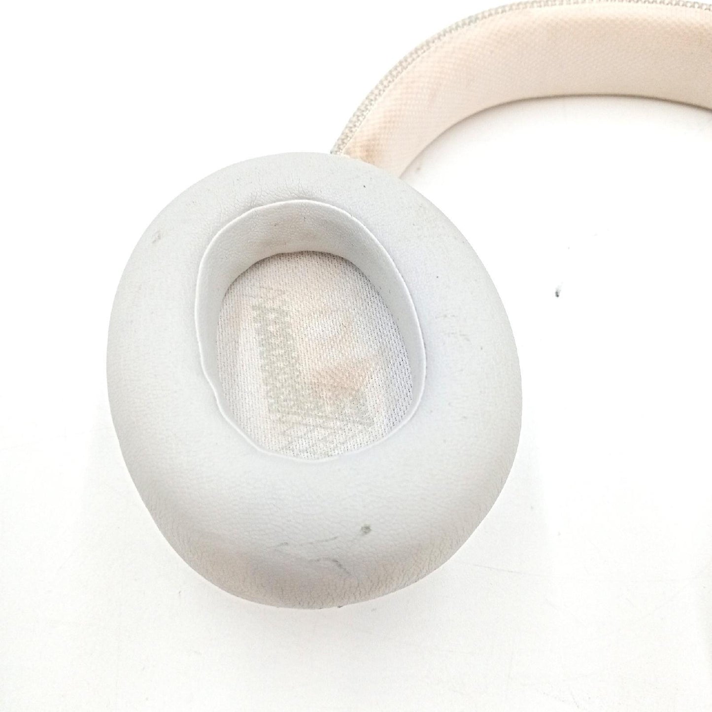 JBL Live 660 NC kabelloser Over Ear Bluetooth Kopfhörer Weiß ohne Funktion