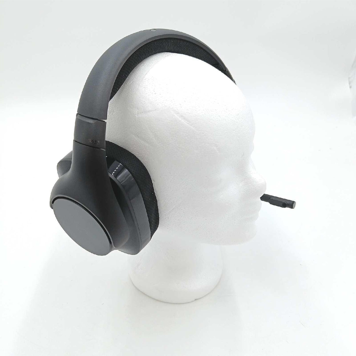 Logitech G 981-000634 Kabelloses Gaming-Headset, 7.1 Surround Sound, 2.4 GHz Wireless, Noise Cancelling Mikrofon, Wireless Verbindung, 15-Stunden Akkulaufzeit, PC/Mac, Schwarz, 40 mm Treiber