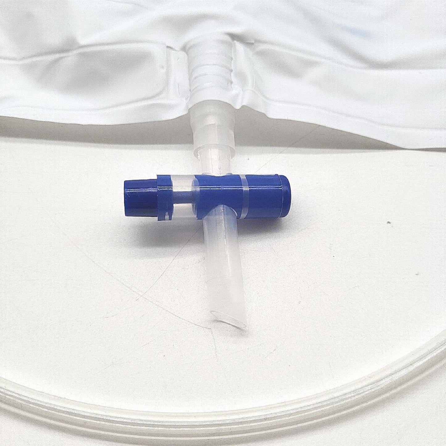 AIESI Betturinbeutel Pflegehilfsmittel 2 Liter Schlauch 120 cm Abl