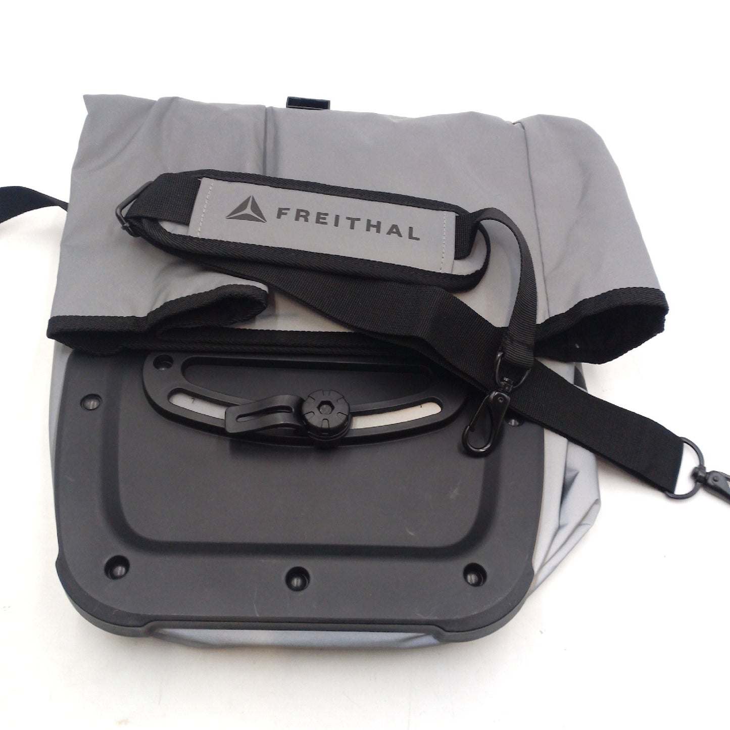 FREITHAL Gepäckträgertasche Radtaschen Fronttasche 33L Ref