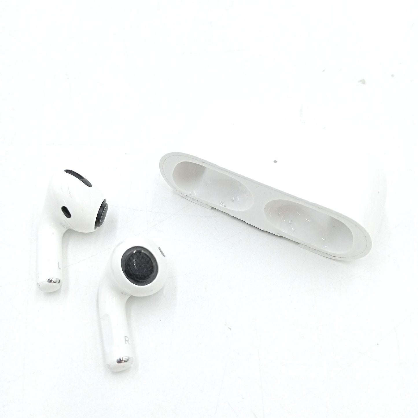 Apple AirPods Pro (1. Generation) ???????mit MagSafe Ladecase (2021)