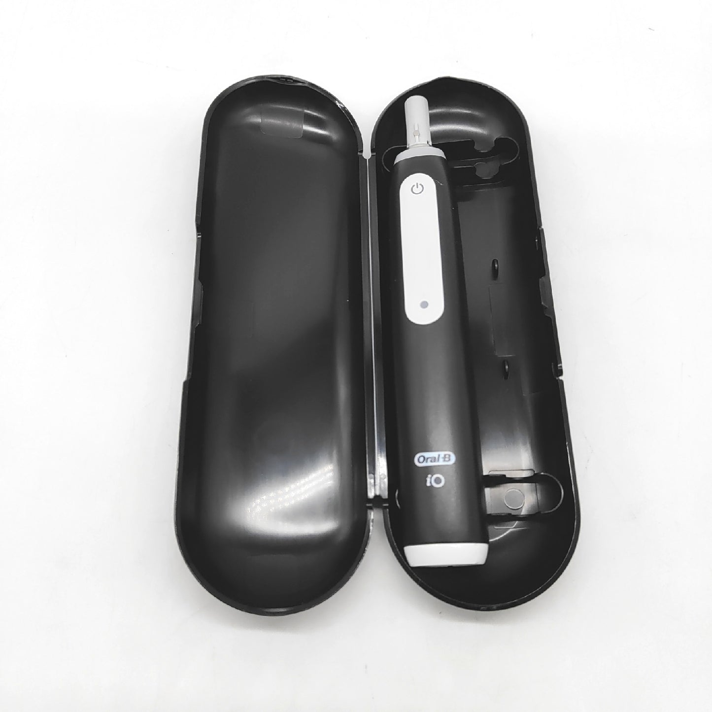 Oral B Wiederaufladbare elektrische Zahnbürste iO 3 Schwarz 1 Ersatzkopf 1 Oral