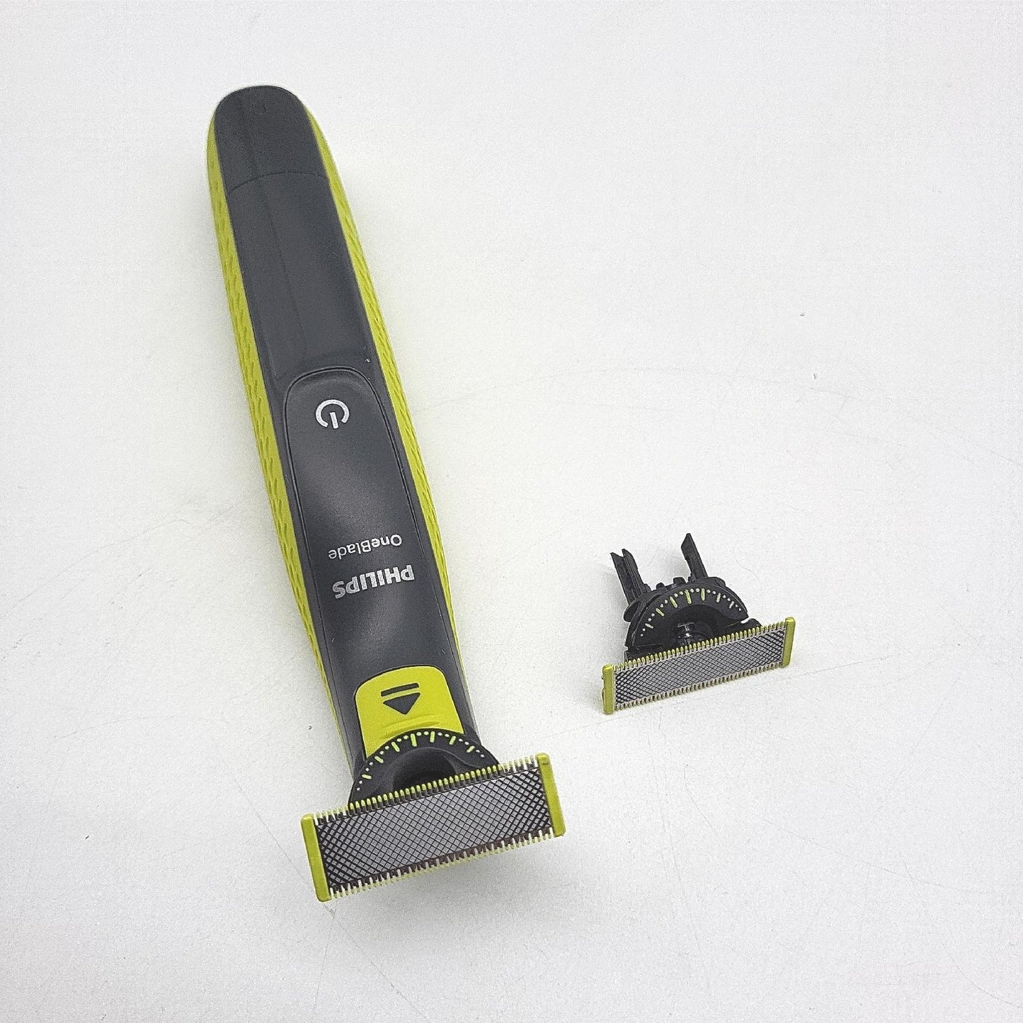 Philips OneBlade 360 Face Elektrischer Bartschneider Rasierer 2x 360 Klingen 3x