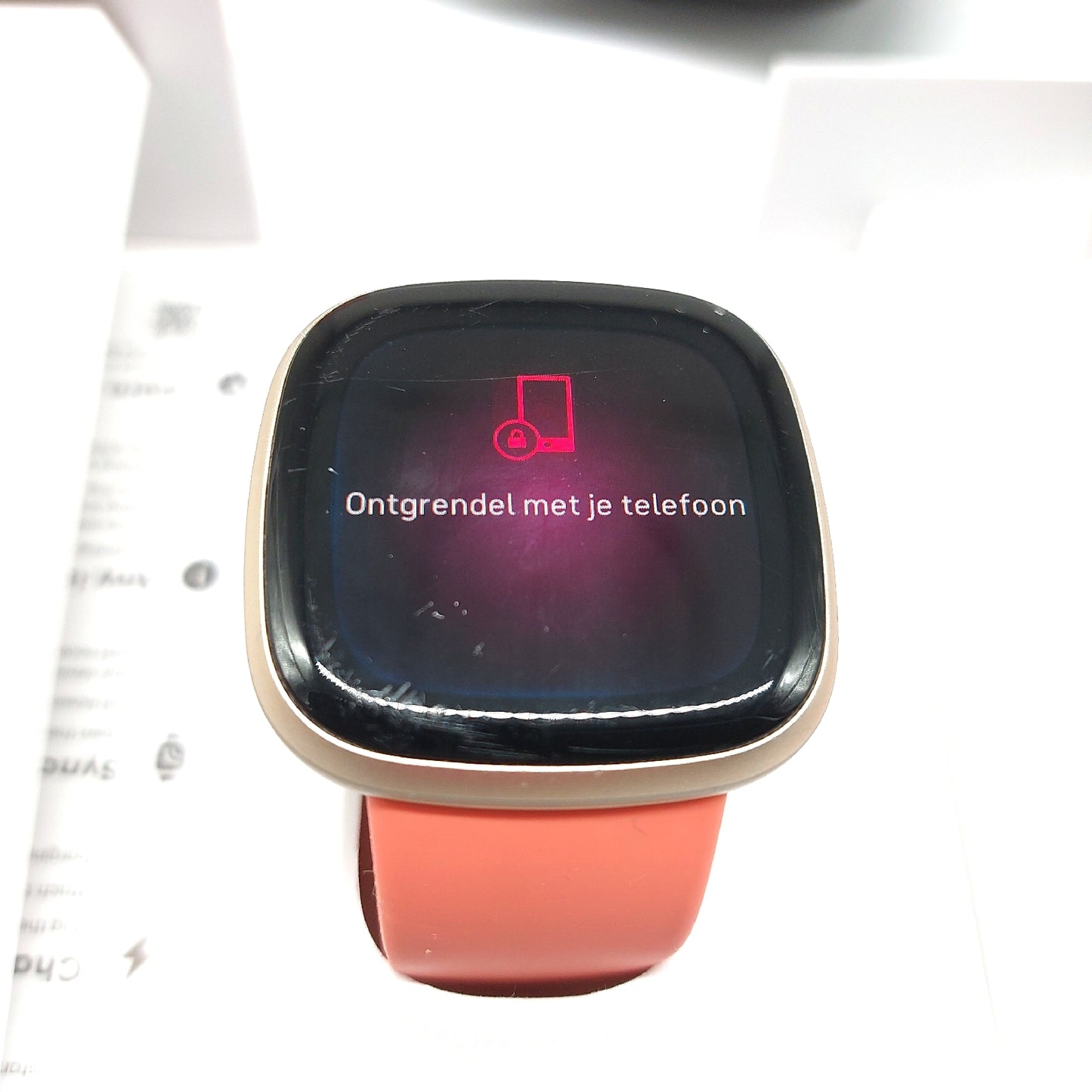 Fitbit Versa 3 Health Fitness Smartwatch mit 6-monatiger Premium-Mitgli - Defekt