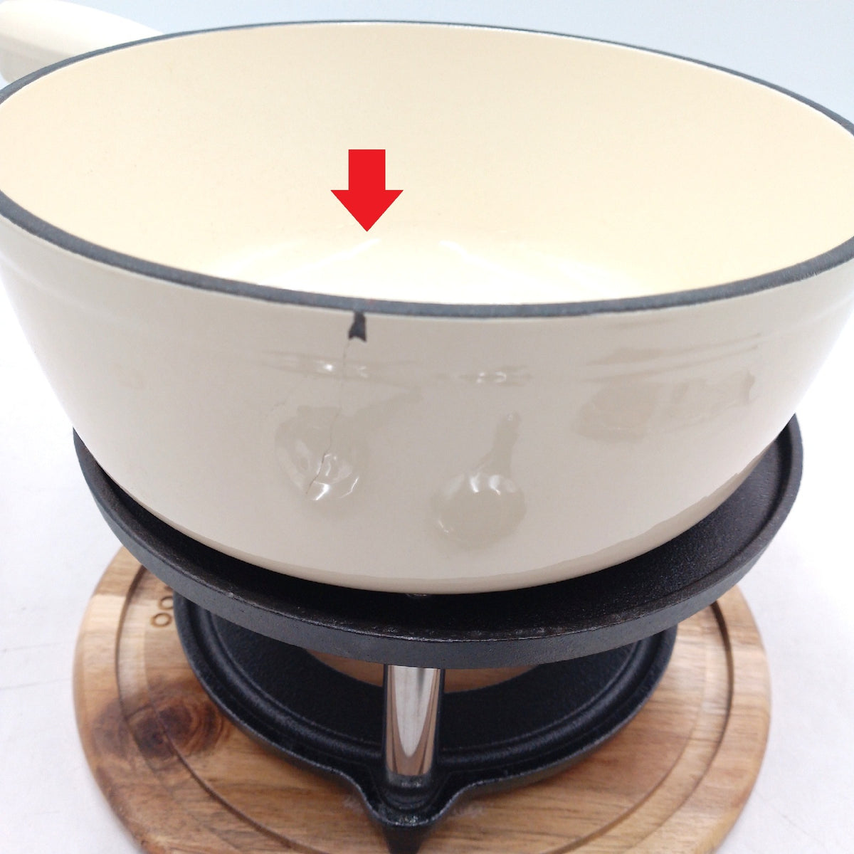 Fondue Set Tradition MEN426C 26L Caquelon Gusseisen Topf gerissen