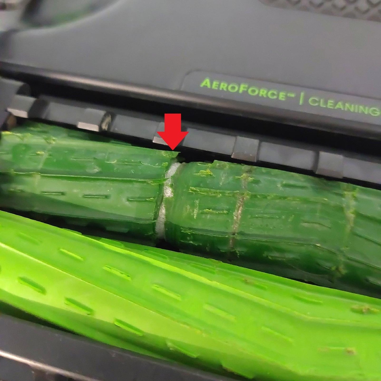 iRobot Roomba i1152 Saugroboter Staubsauger Roboter WLAN-fähig Zwei Gum - DEFEKT