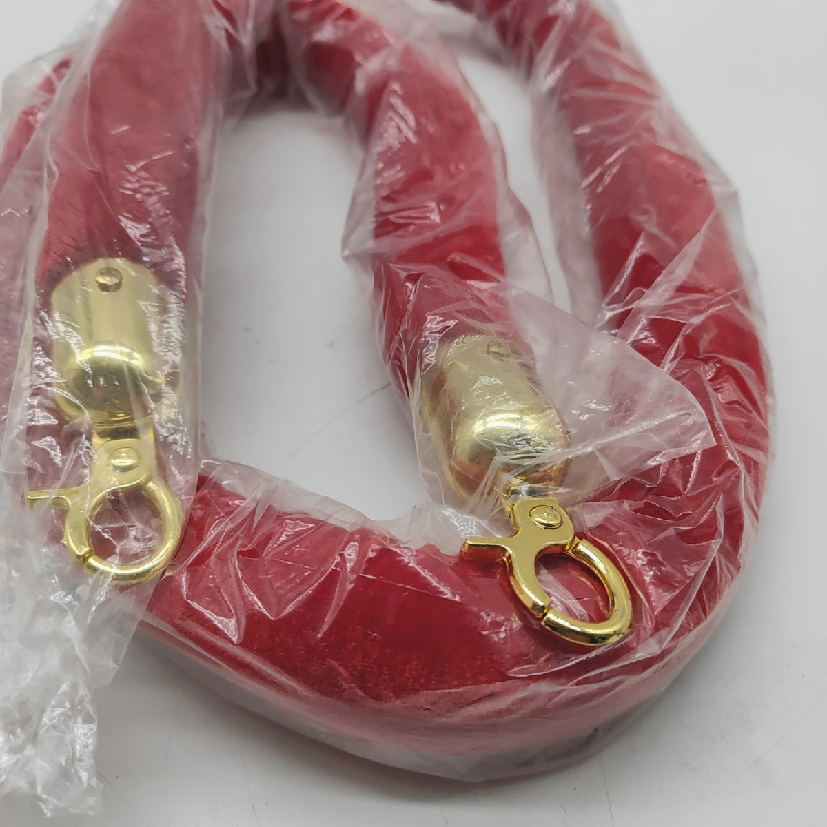 Belle Vous 2 STK Kordel Absperrung Roter Samt – B150 x D3 5 cm Samtseil mit Karabiner Haken Gold Poliert als Absperrband – Dicke Samtkordel Personenleitsystem Absperrband Rot