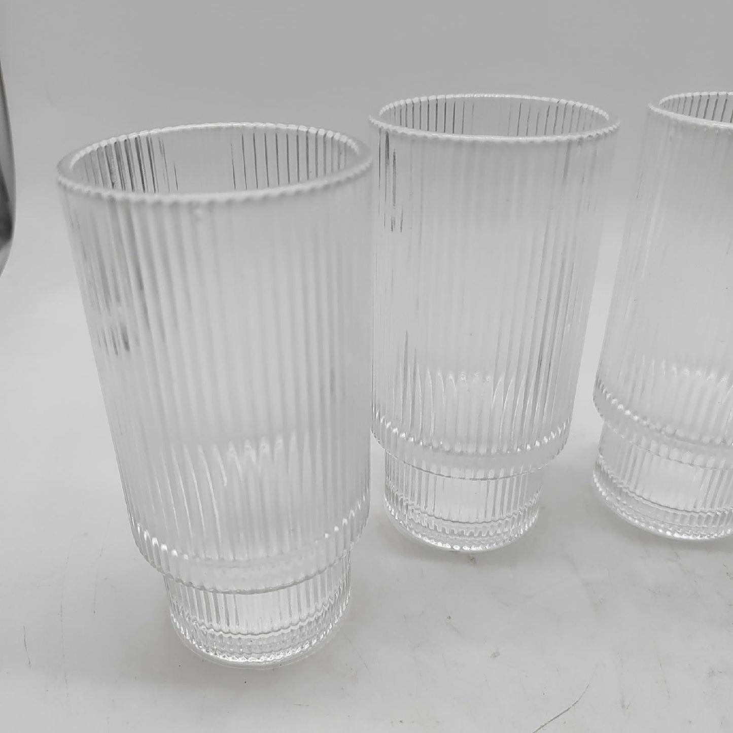 MOYKSRR Cocktailgläser Trinkgläser Set Vintage Modell 4er Strohhalm Langdrink Party