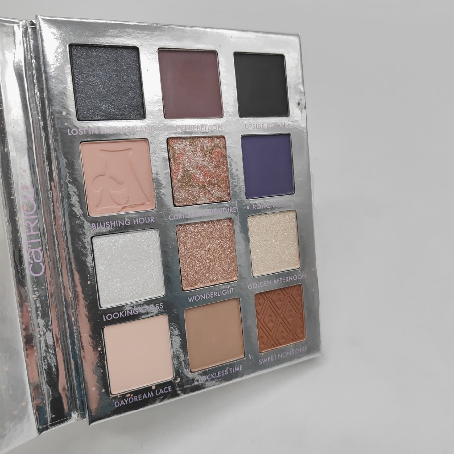 Catrice Lidschatten Palette Make up Alice in Wonderland C01 Eyes Kreativ