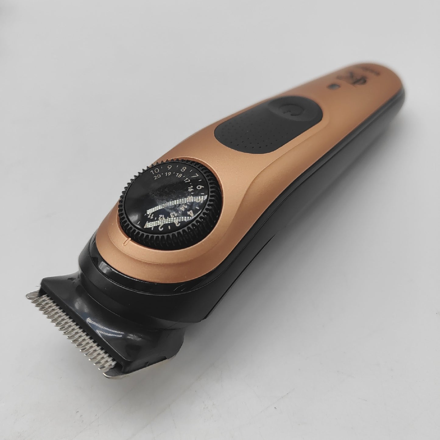 King C. Gillette ELECTRIC SHAVING SHAVE PRO PRECISION SELECTOR BEARD CARE
