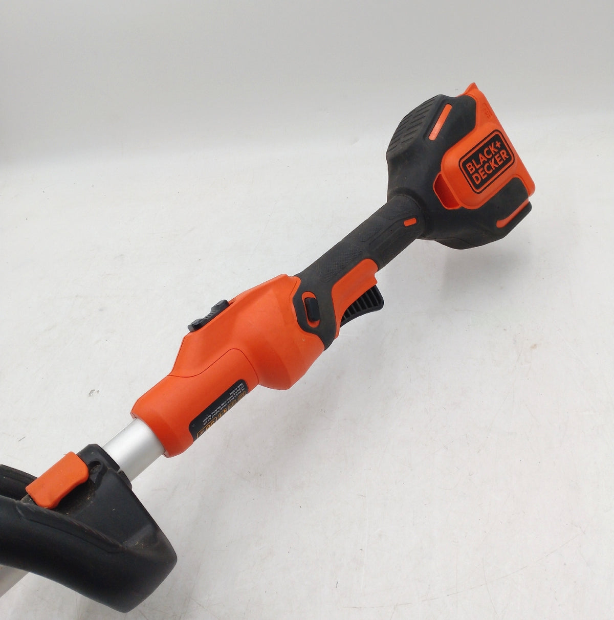 BLACK DECKER Automatischer Rasentrimmer 36V 33 cm Gebraucht ohne Akku