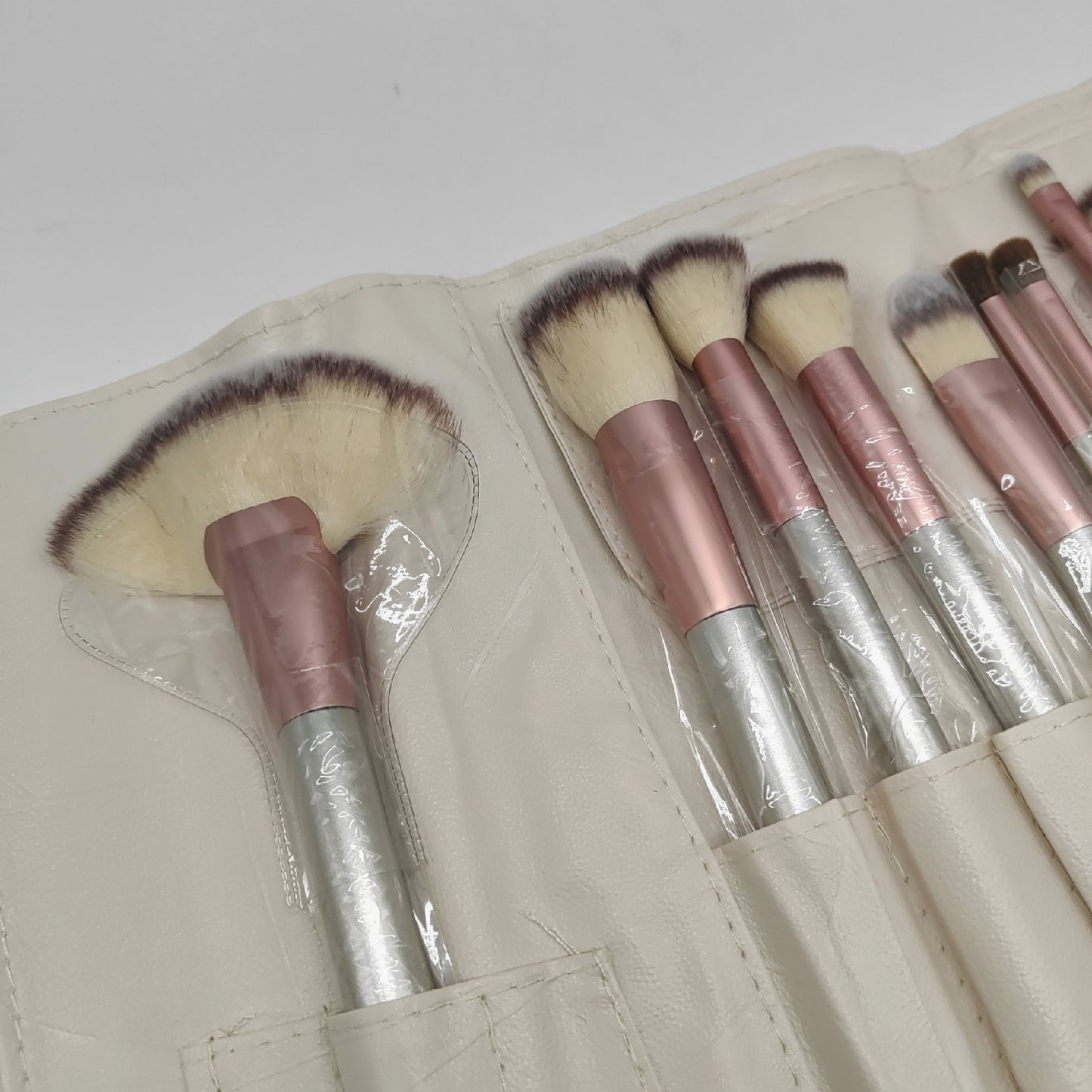 PORTENTUM Make Up Pinsel Kosmetik Set 18 Stück Werkzeuge professionell für Make Up